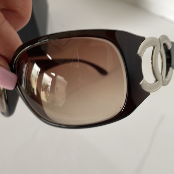 Authentic Sunglasses Chanel Large CC Silver Logo . - Picture 14 of 16